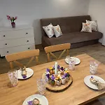 Lesne Apartment *